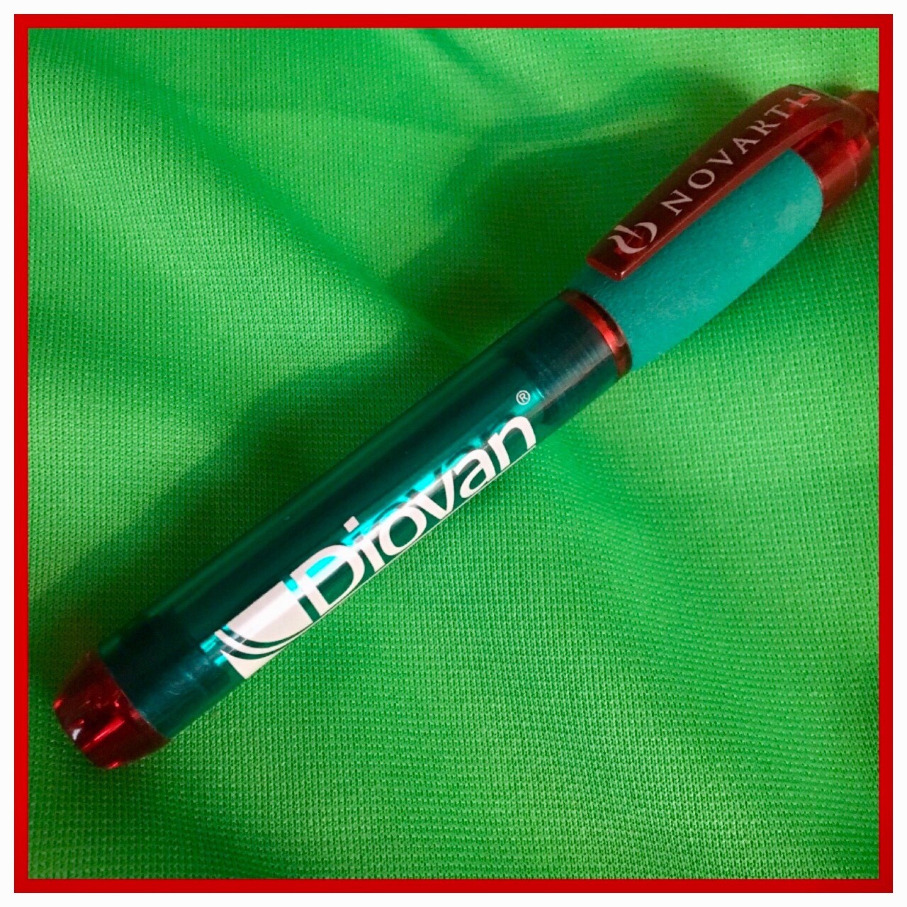 NIB Drug Rep Exam Flashlight Pen Light DIOVAN HCT TEAL Red GRIP w/ Batteries!