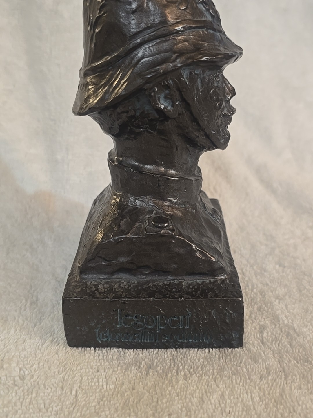 Vintage The Oxford Bobby Bust Statue Bristol Laboratories 1977 Tegopen Syracuse