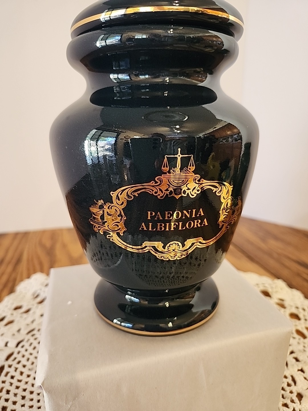 Apothecary 8.5″T Jar Peony (Paeonia Albiflora) Eli Lilly Navy Blue #19-662 READ