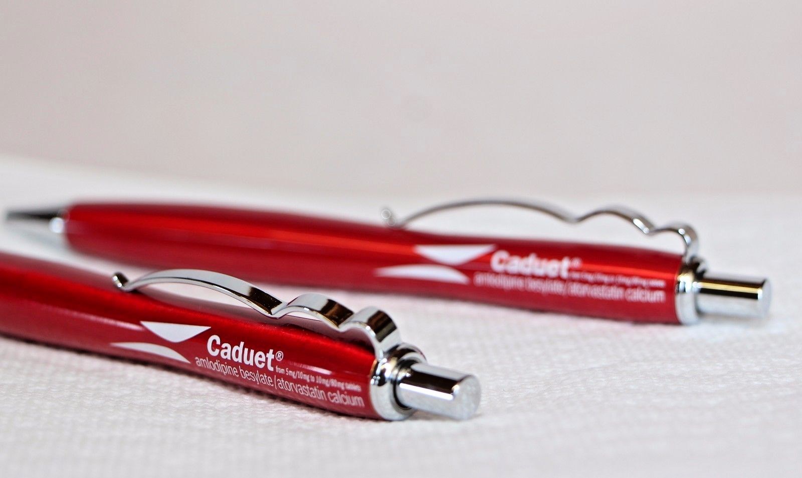 Drug Rep Pens Caduet Heavy Metal Crimson Red w/ Fancy Clip Absolute Beauty