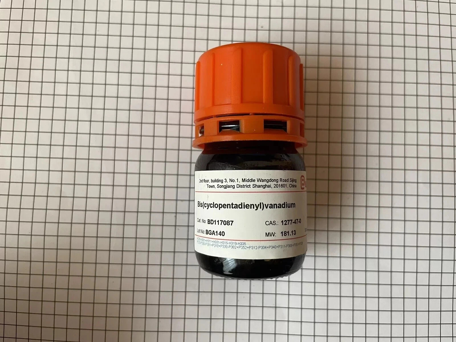 Bis(cyclopentadienyl) vanadium periodic table Element Collection CAS 1277-47-0
