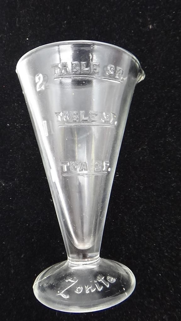 Vintage Zonite Embossed Glass Apothecary Medical Measuring Cup NICE!