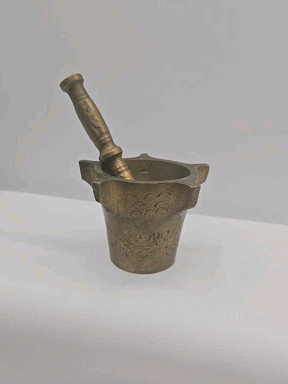Vintage Solid Brass Mortar And Pestle, 2 X 2.75 And 3.75Inches
