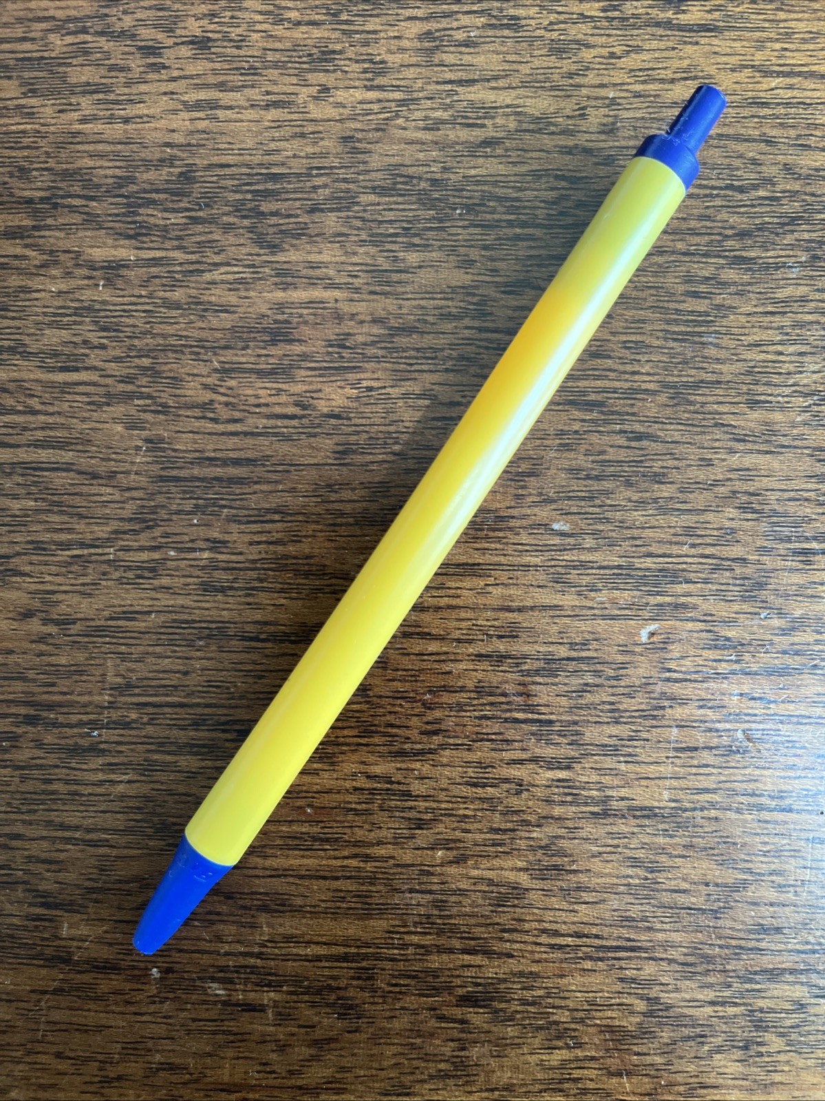 PROZAC Medical Drug Rep Pharmaceutical Pen Eli Lilly Working Yellow Blue Doctor