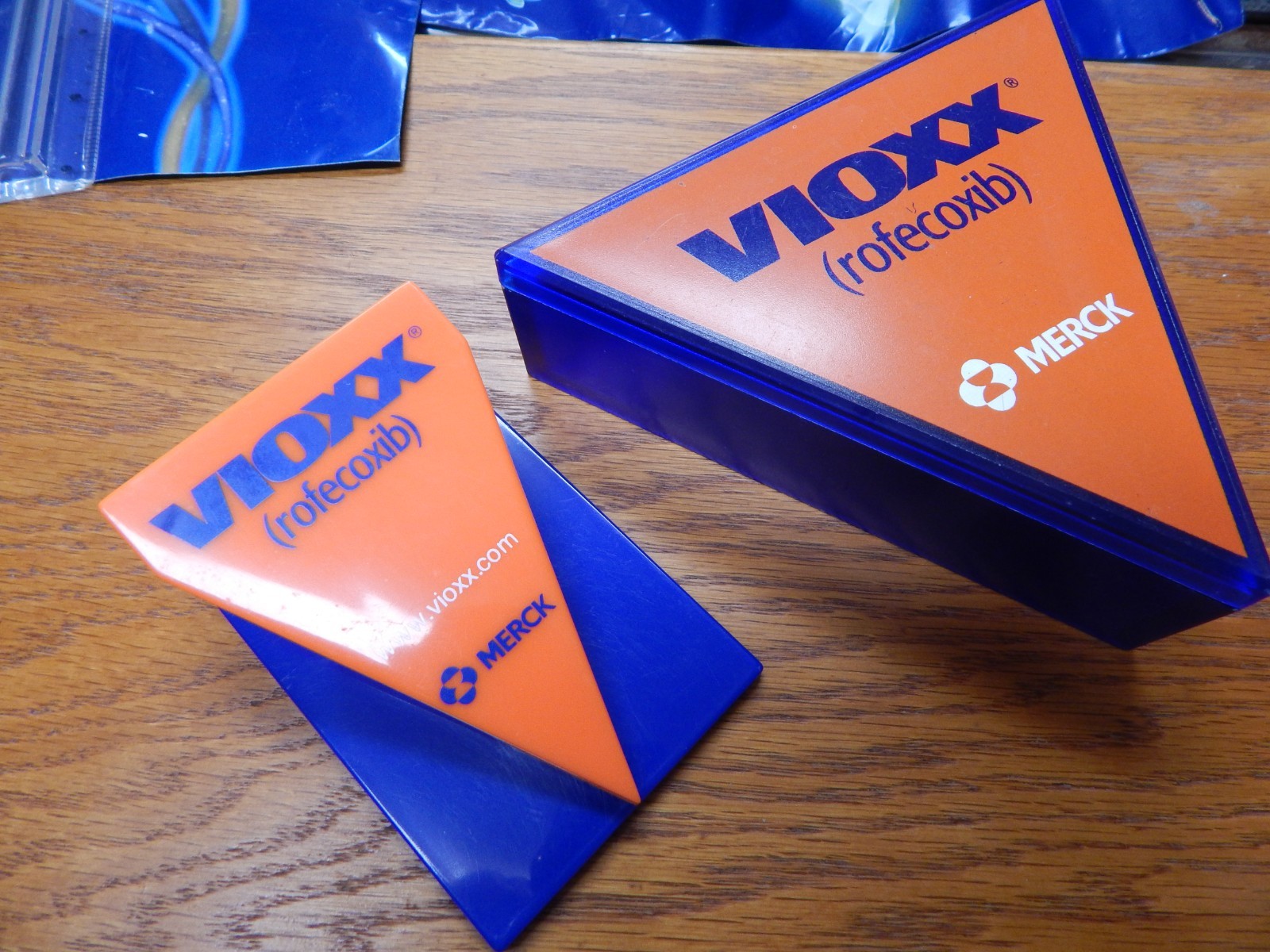 Vintage Banned VIOXX Drug Rep Swag Trinket / Paperclip Box & Magnet Clip