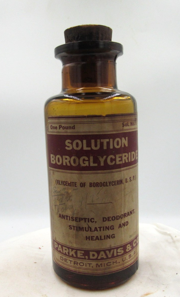 BW – 1920’s Parke, Davis & Co Detroit Mich Boroglyc 6 3/4″ Amber Medicine bottle