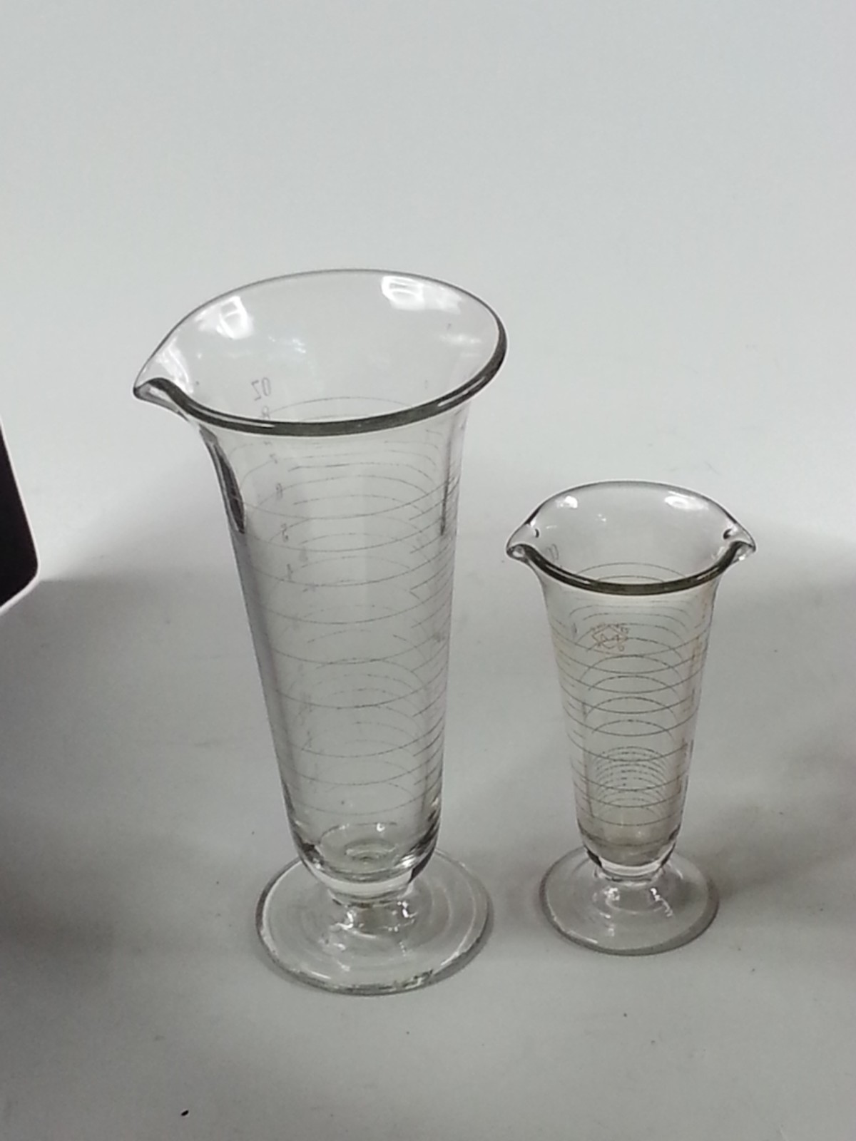 2 Piece Marisco Apothecary Clear Medical Measuring Beakers