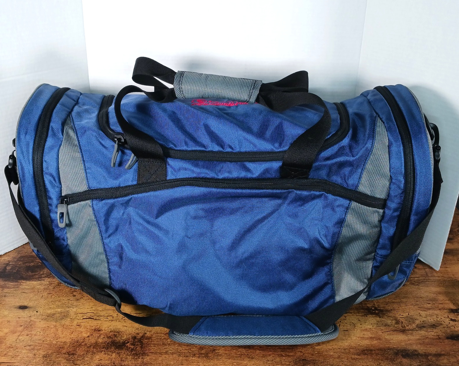 Vintage Lands End Johnson + Johnson Pharma Promotional Duffle Bag Blue Gray