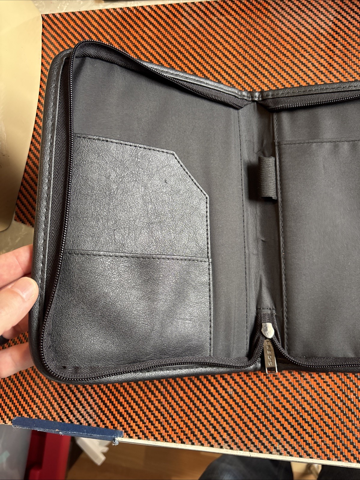 Depuy Johnson & Johnson Co. Leather Leeds Notebook Organizer Leather Black Rare