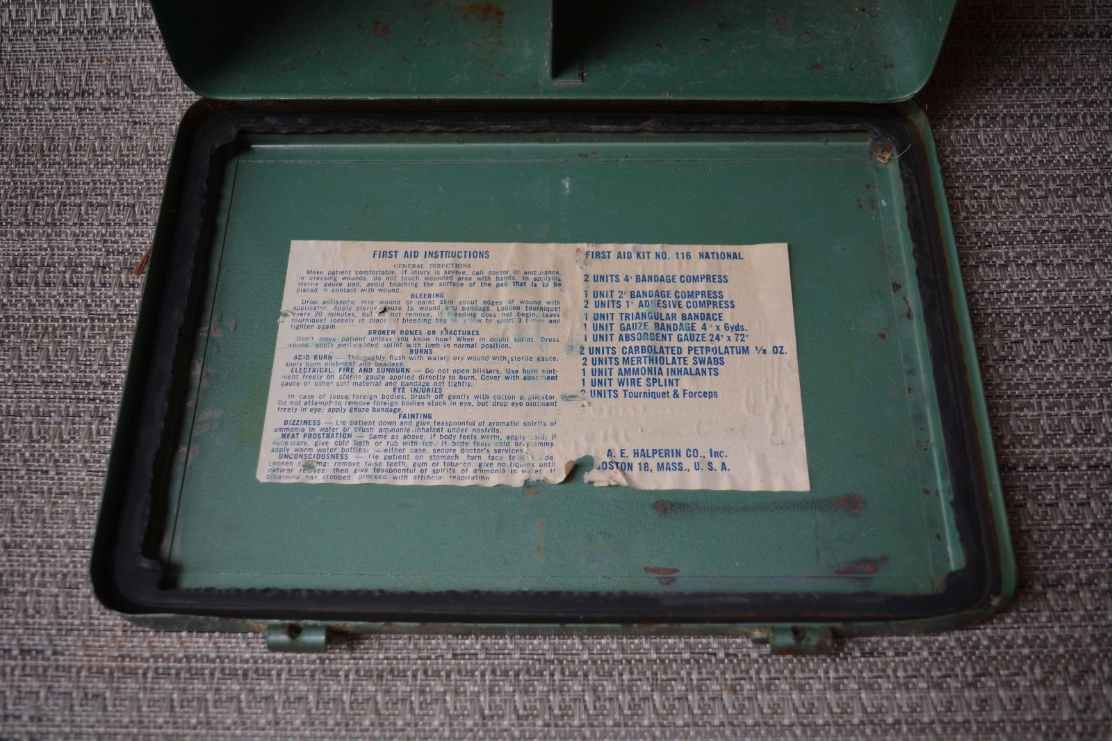 VTG Metal First Aid Kit Box BLUE BIRD BODY CO. Coach Heavy Steel #116 Bluebird