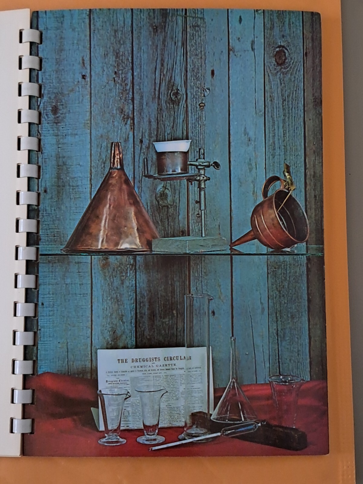 1st Edition Pharmaceutical Antiques and Collectables Price Guide