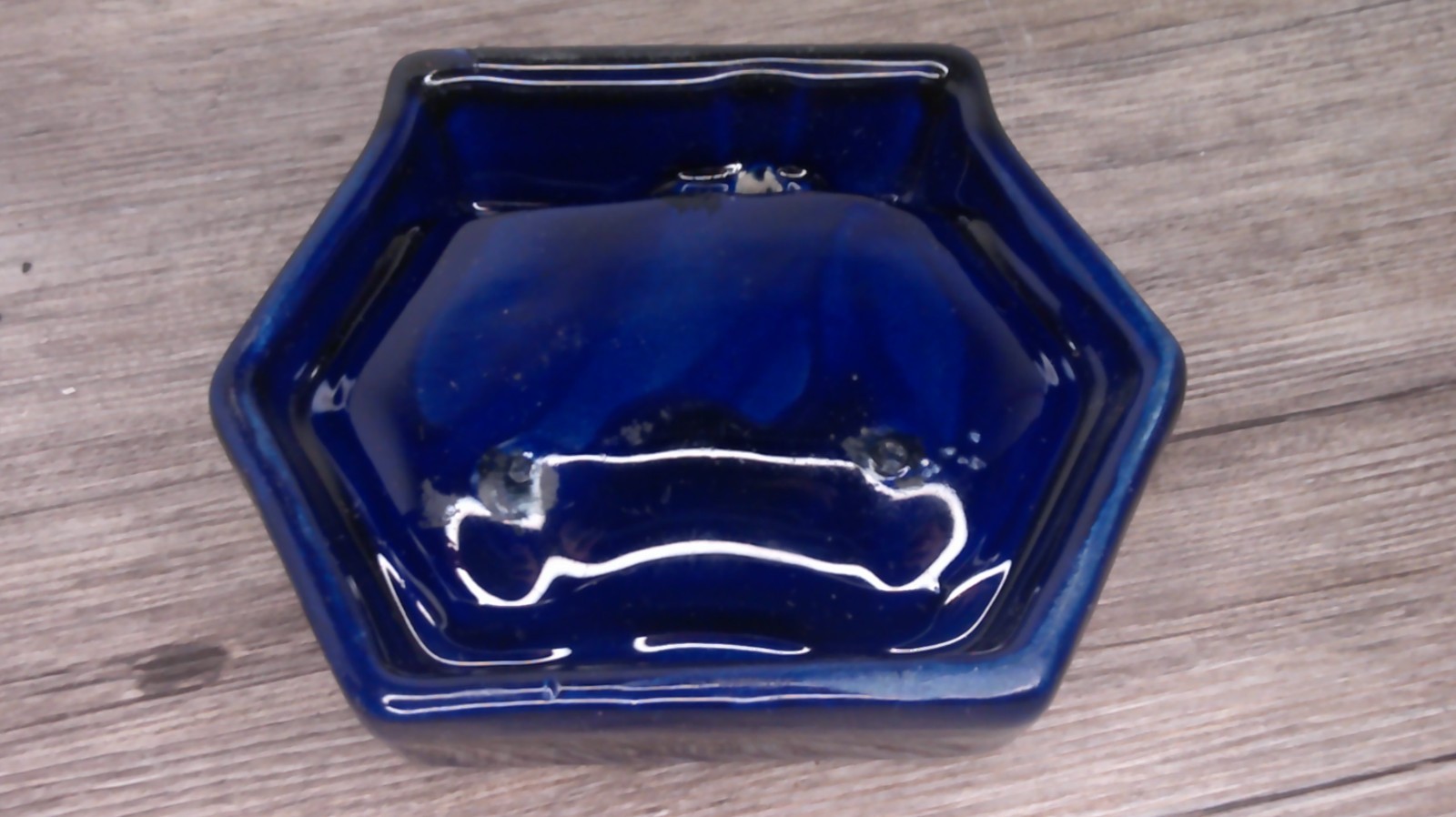 vintage Pfizer advertising ccolbalt blue ash tray Hexagonal sea shell design