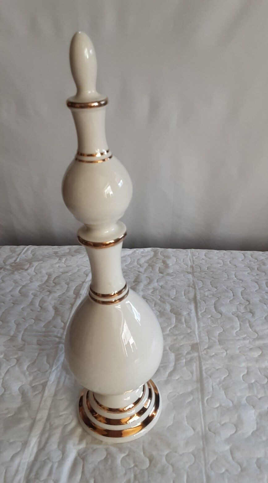 Vintage Collectable Owens-Illinois 12″ Ceramic Finial White with Gold Apothecary