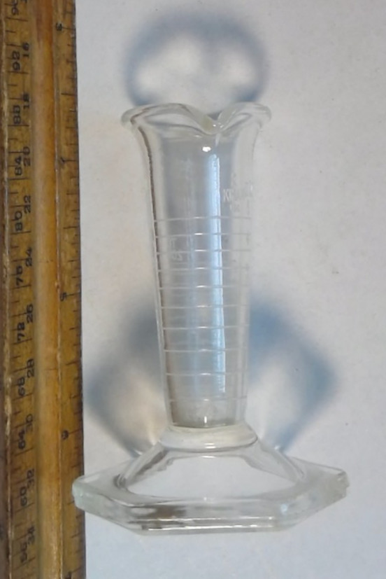 Vintage 5ml-60 minim’s Glass Footed Apothecary Measuring Conical Graduated Spout