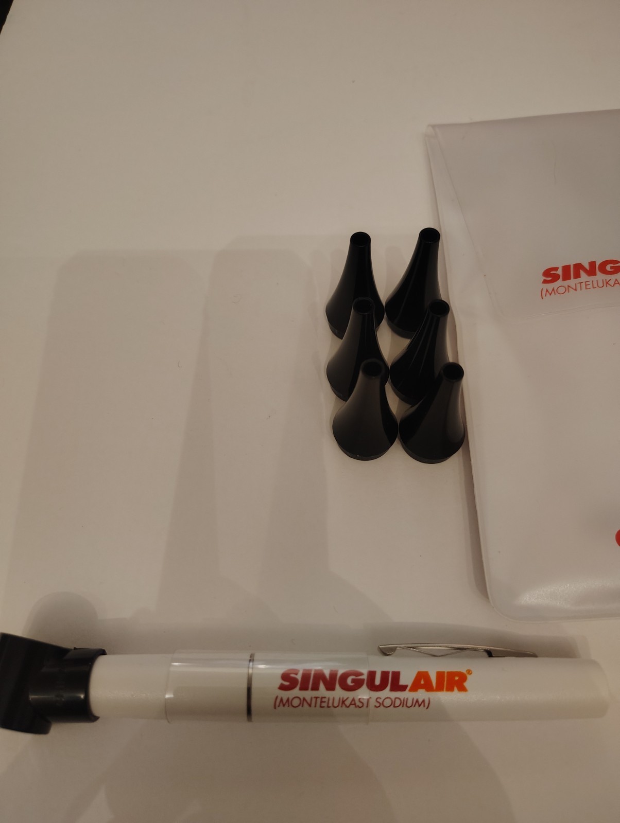 Vintage Advertising Singulair Merck Advertising Drug Rep / Pharma Otoscope Light