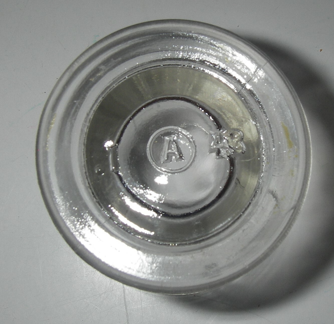 Armstrong Cork De luxe Medicine Glass Drug Sundries Measuring Cup Footed