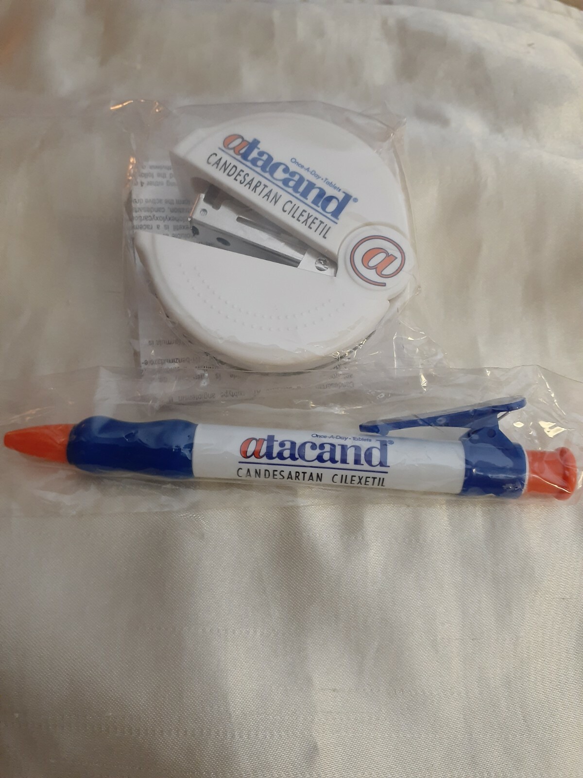 New Sealed Drug Rep Atacand Candesartan Cilexetil Paper Stapler & Ink Pen Drug