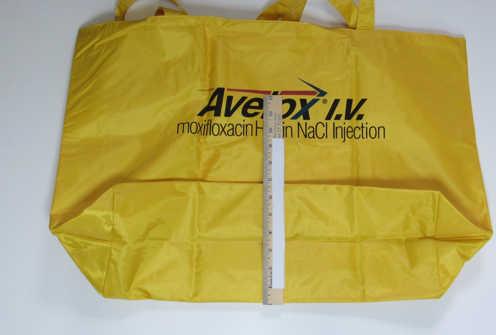 Huge Avelox Vinyl Zippered Tote Drug Rep Pharmaceutical Promo Advertising Yellow