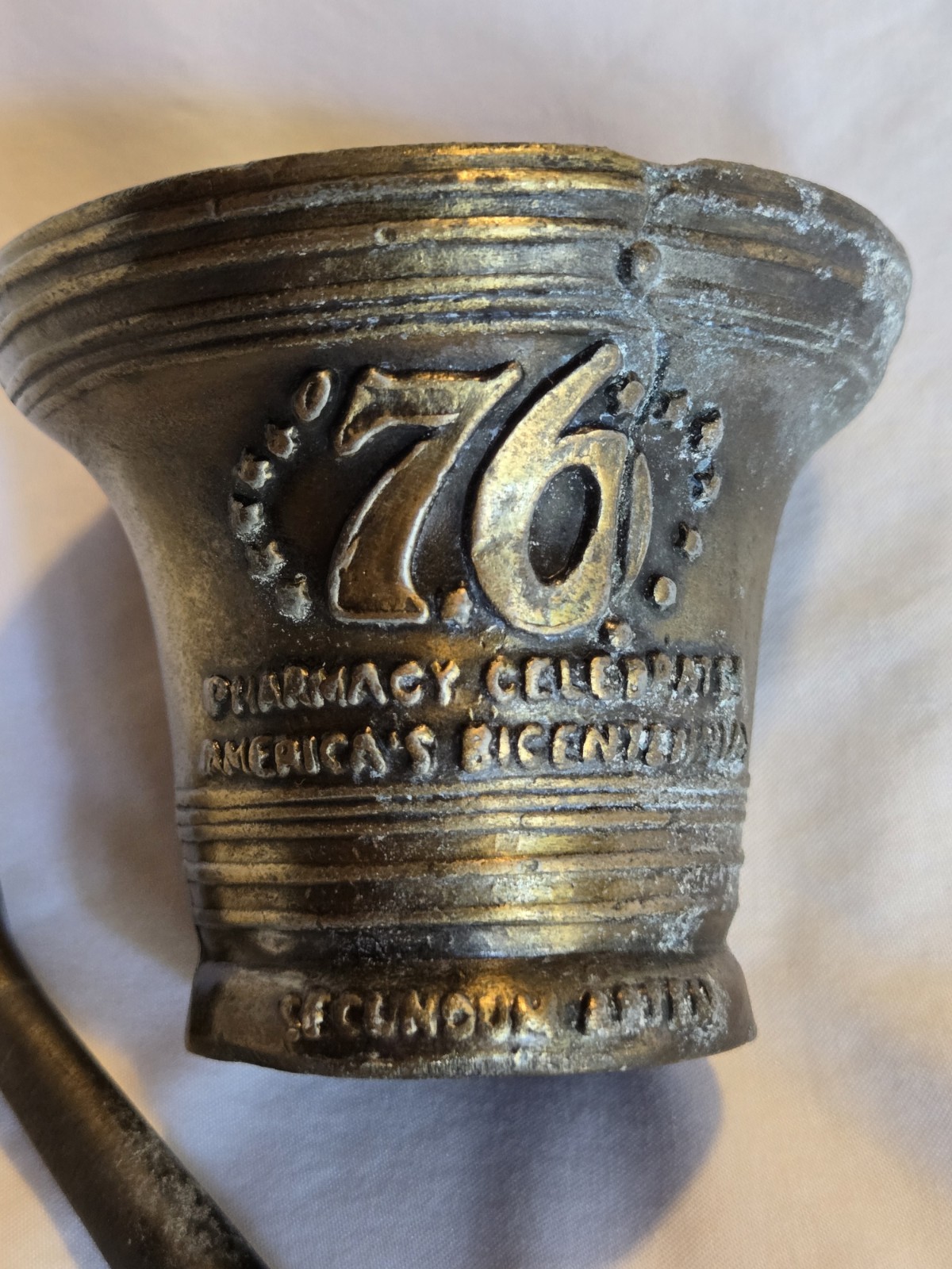 1976 US Bicentennial Bronze Pharmacy Mortar and Pestle Liberty Bell Design