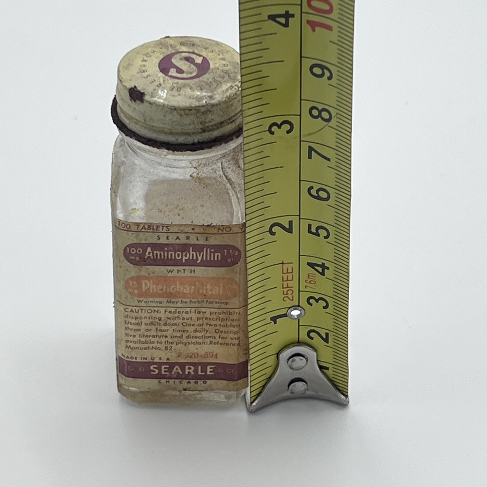 Vintage Glass Medicine Bottle G.D Searle & Co. Aminophyllin 100 tablet empty