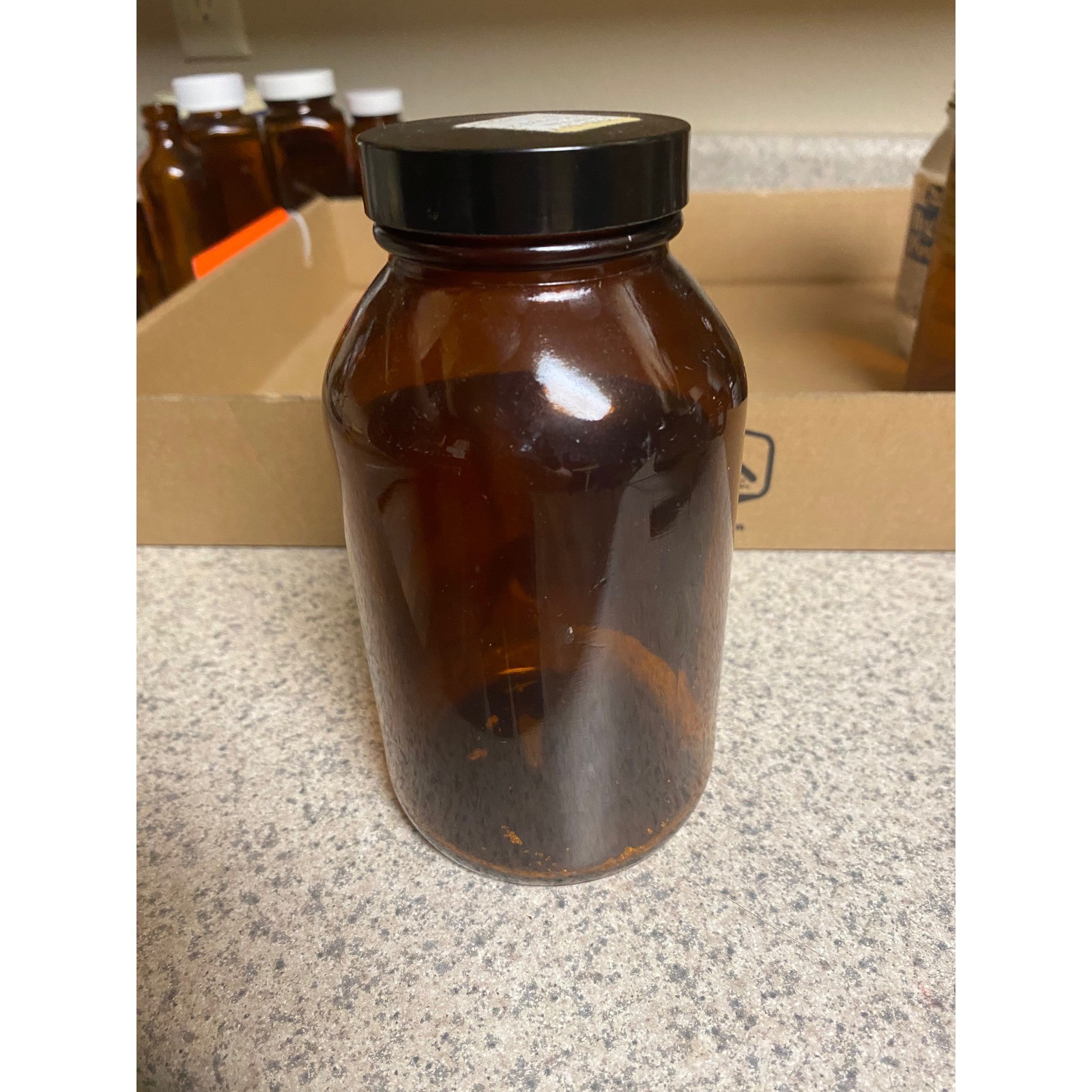 1960s Sodium Citrate Amber Glass Lab Medicine Bottle 500g JT Baker Jar