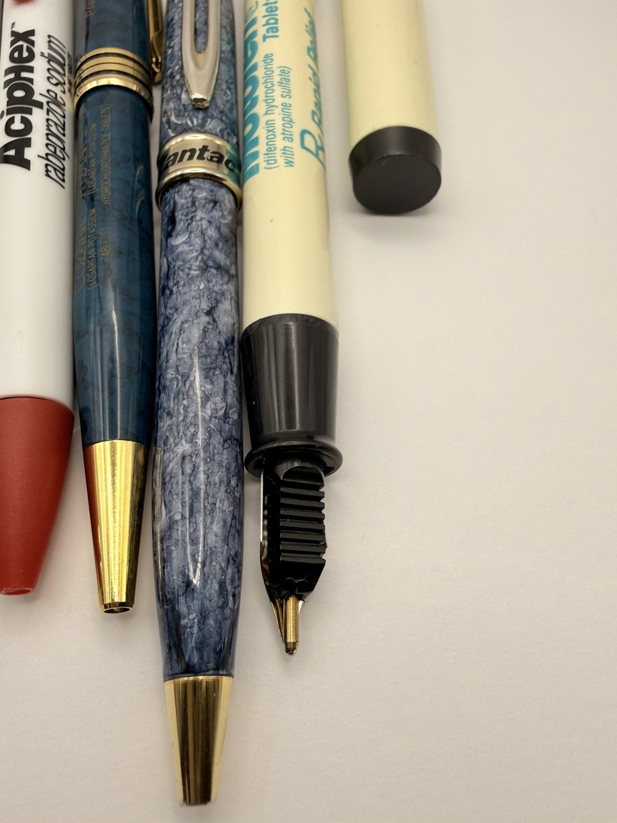 Pharmaceutical Drug Rep Pens Lot Of 10 big pharma *needs ink refills* read*