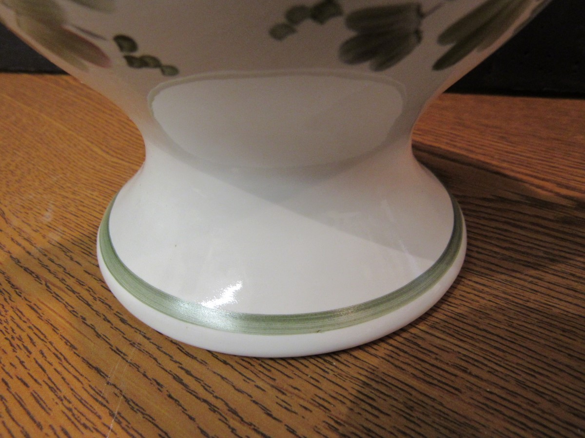 RARE WESTERN GERMANY AH HANDGEMALT “SIRUP” WHITE WITH FLOWERS CERAMI (EZS001268)