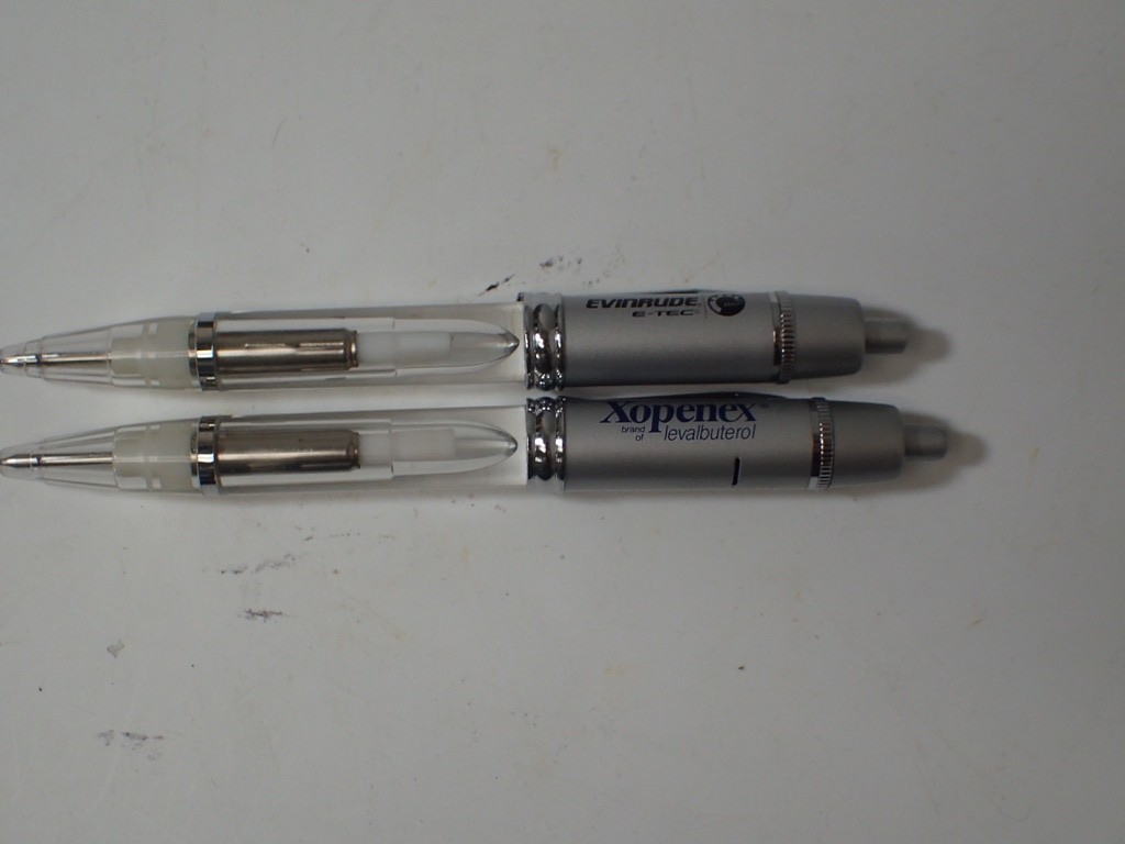 (18) High-End Pharmaceutical & More Advertising Pens Plastic & Metal Some Lights