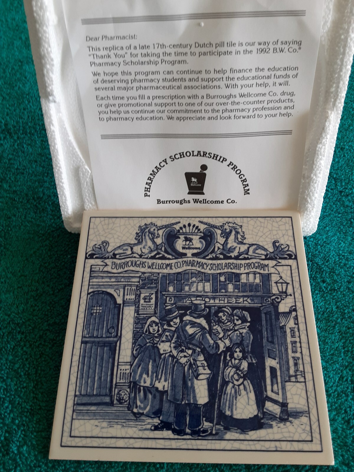 BLUE DELFT HOLLAND HANDMADE PHARMACY HISTORY CERAMIC TILE 1992 ORIGINAL BOX 6X6