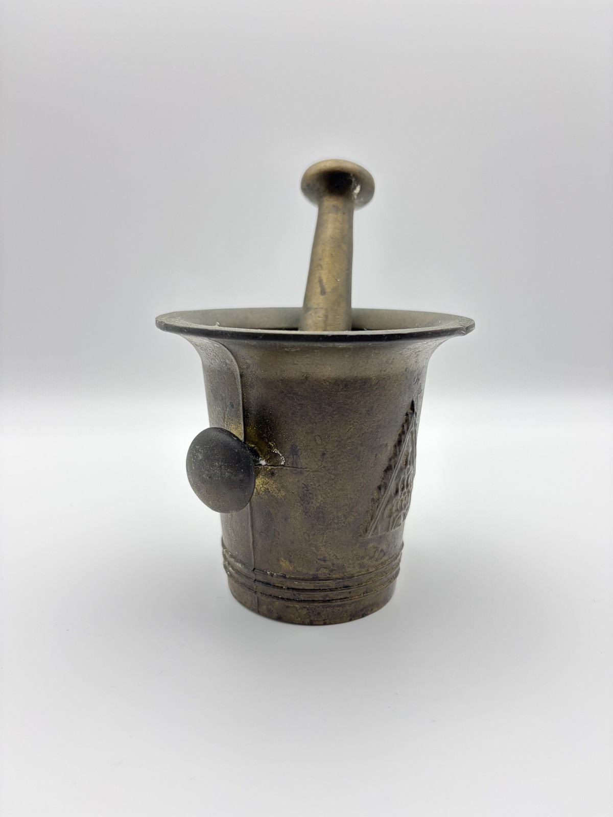 Brass Mortar and Pestle Apothecary Herb Spice Grinder Embossed Eagle Crest