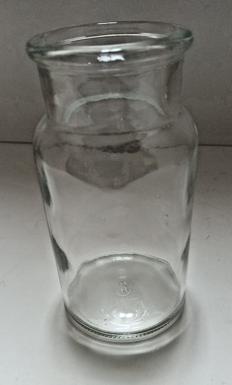 T.C.W. Co Wheaton Apothecary Bottle/Jar Vintage 4″ USA. W in Circle. 8 on base