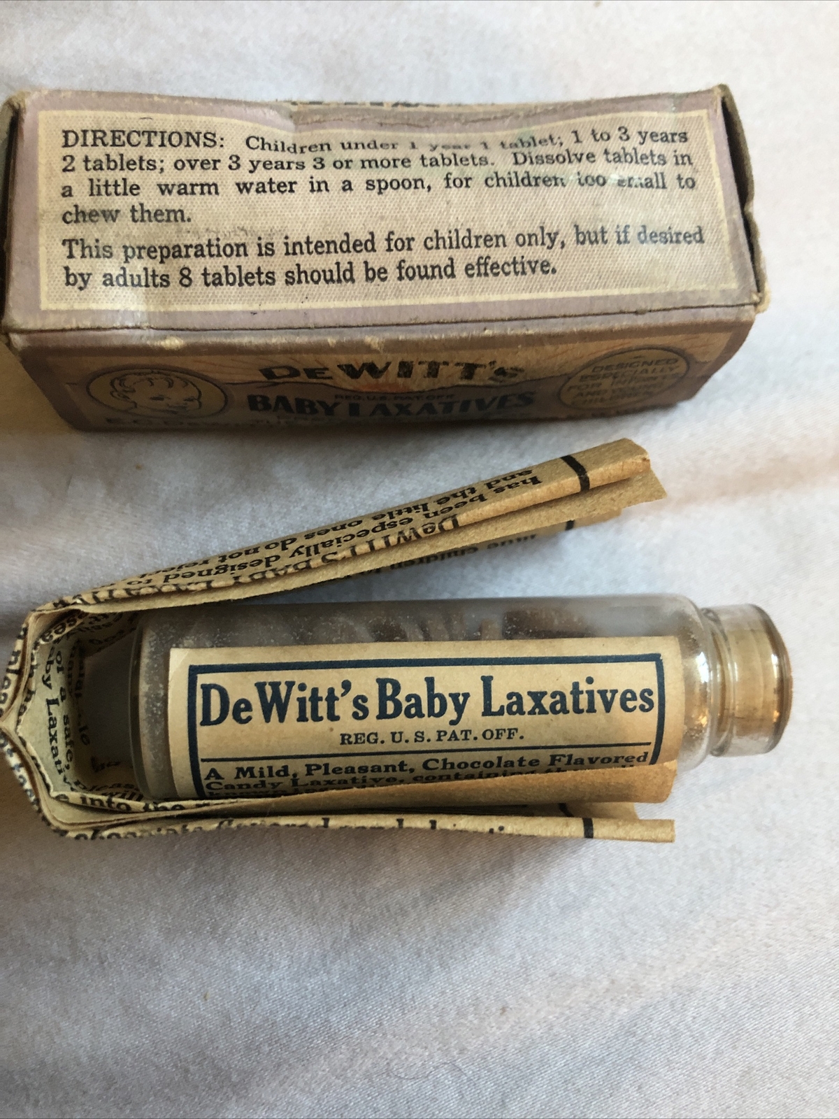 DEWITT’S BABY LAXATIVES LABELED PILL VIAL & ORIGINAL BOX W/ CIRCULAR, Unopened.