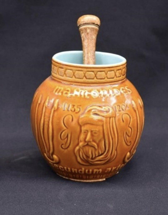Vtg Ceramic Mortar Jar And pestal McCoy Schering An 1960’s Maimonides