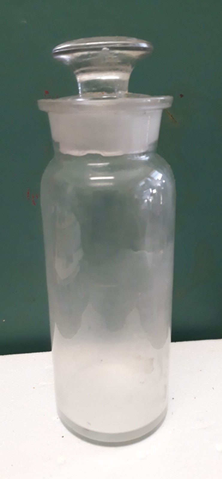 Vtg 1 Qyart Clear Glass 10″ Tall Apothecary Storage Container