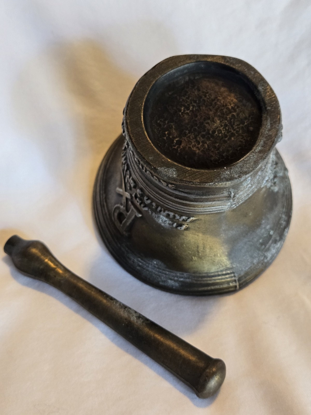 1976 US Bicentennial Bronze Pharmacy Mortar and Pestle Liberty Bell Design