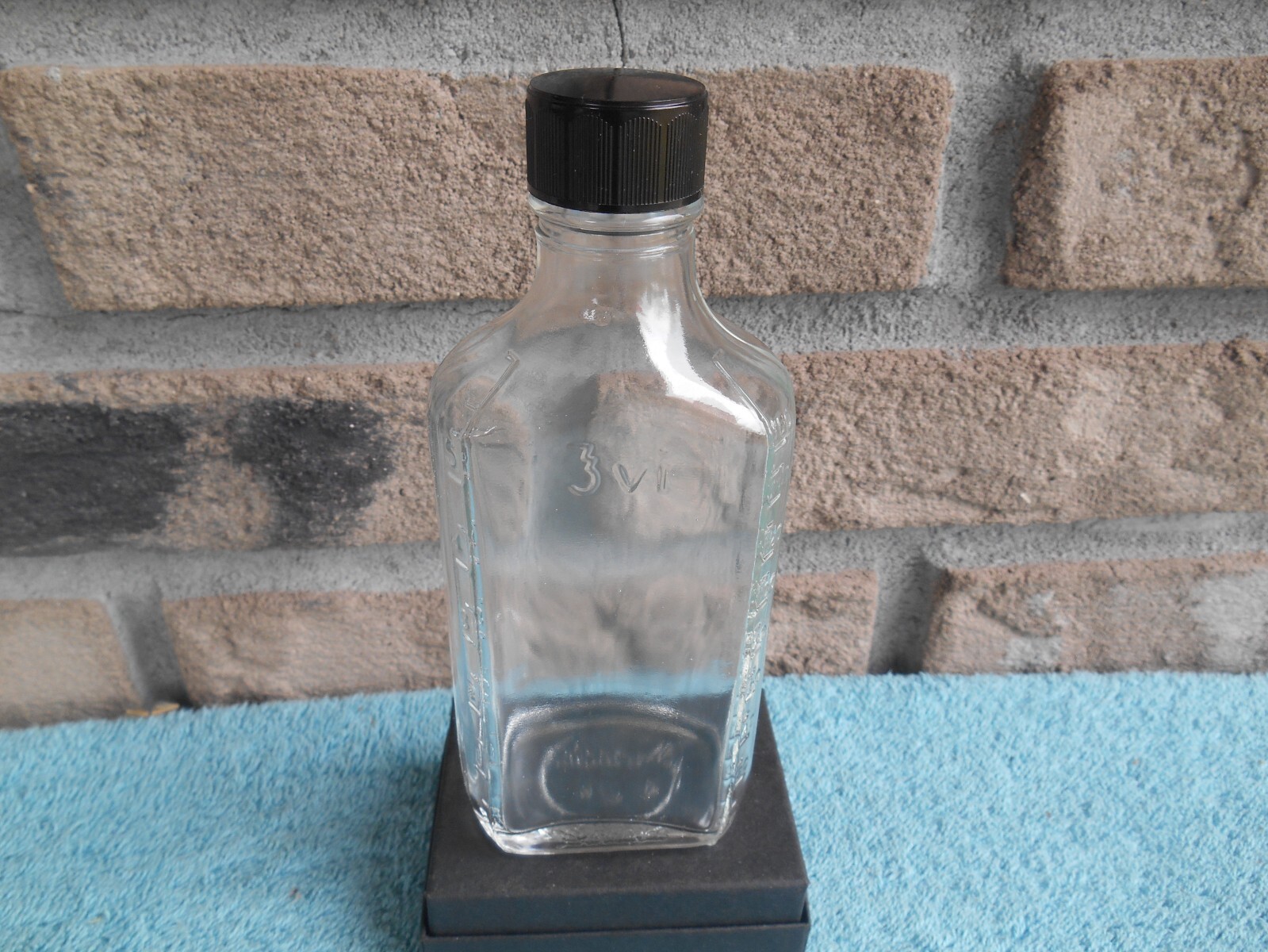 VINTAGE DURAGLAS APOTHECARY Glass Bottle 5-3/4″ Tall