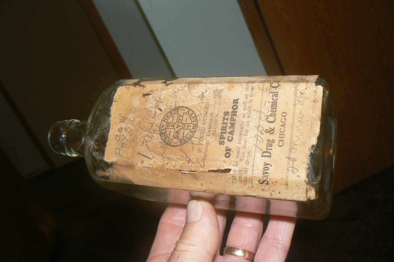 SUPER RARE 1890s SAVOY DRUGEIST LABELED CLEAR SQUAR CORK BOTTLE. CHICAGO. ILL.