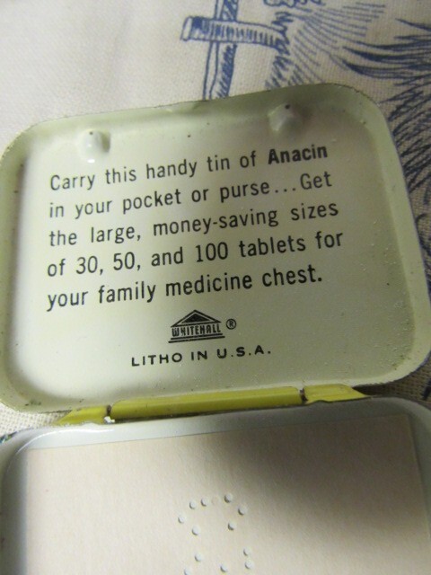 Vtg. Anacin Brand Small Aspirin Tin