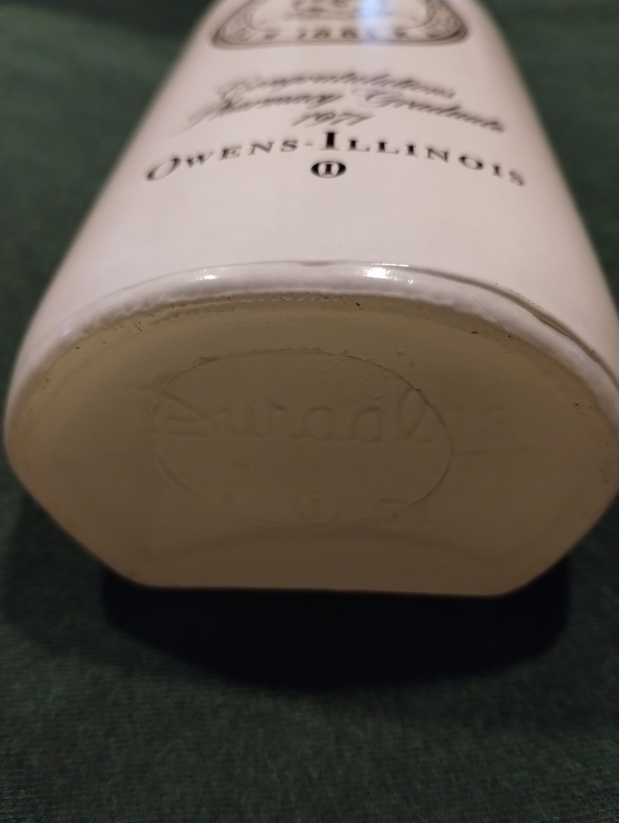 1971 Pharmacy Graduate UCONN University CONNECTICUT Bottle history RARE WHITE