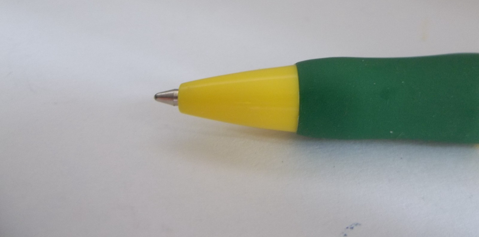 ALAVERT Promotional Pen Plastic Medium Weight Pharma Advertising