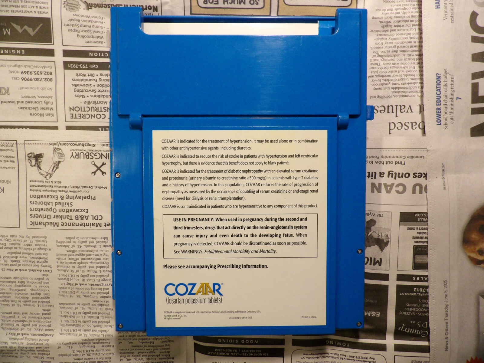 2004 Merck Cozaar Display