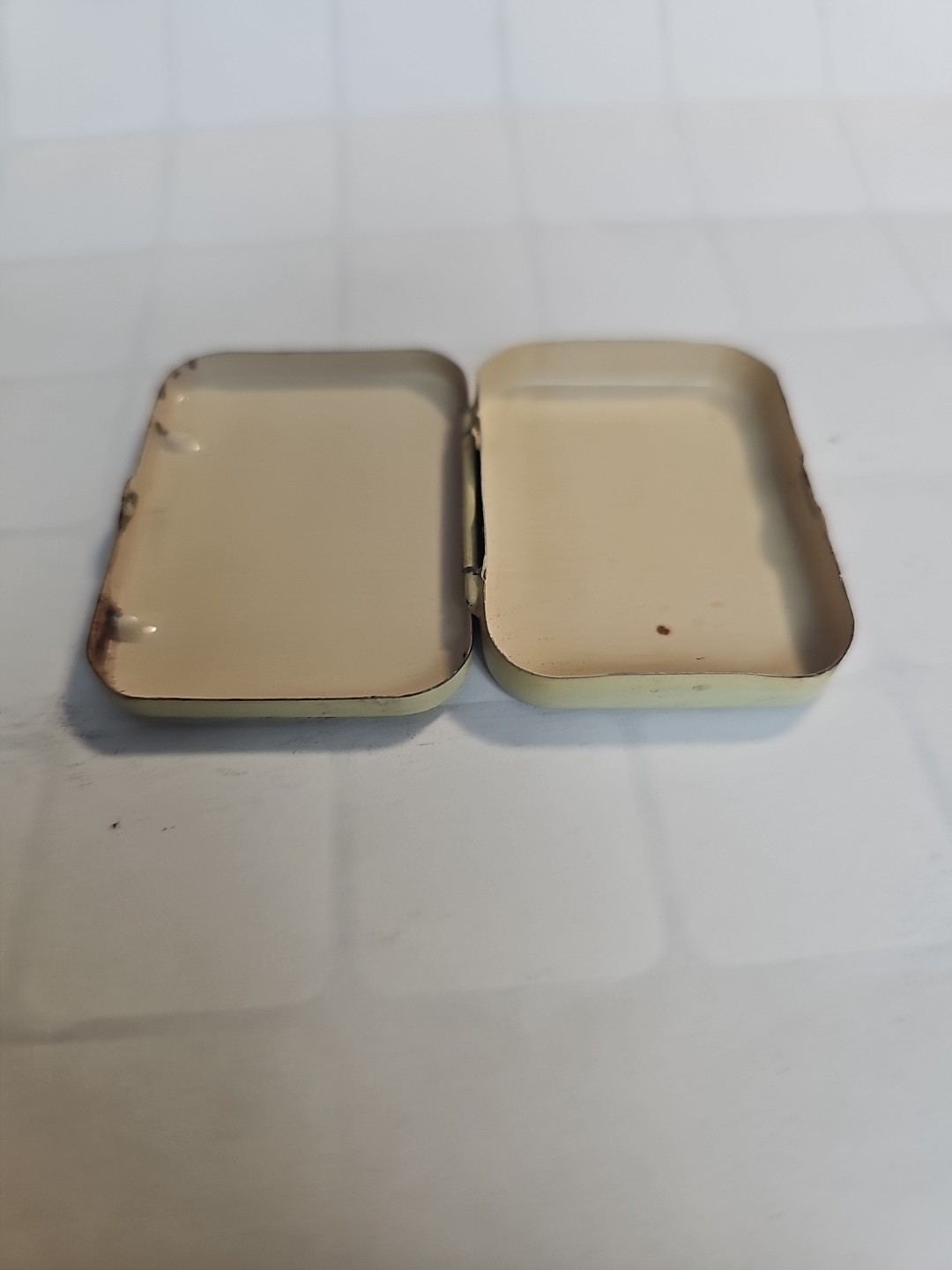 Open Box 1939 Certified Brand Aspirin 12 Tablet Pocket Pill Tin Antique Mini Tin