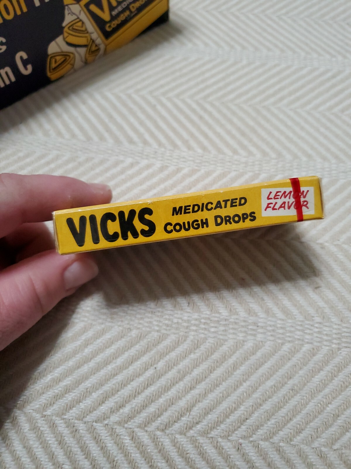 Vintage Lemon Vicks Medicated Cough Drops .10, 20 package case in display box