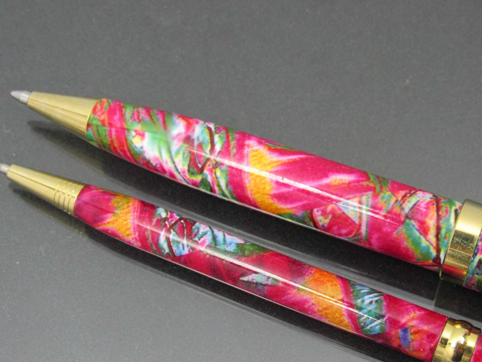Unique Colorful Norvasc Metal PENS Drug Rep Pharmaceutical Advertising Lot of 2
