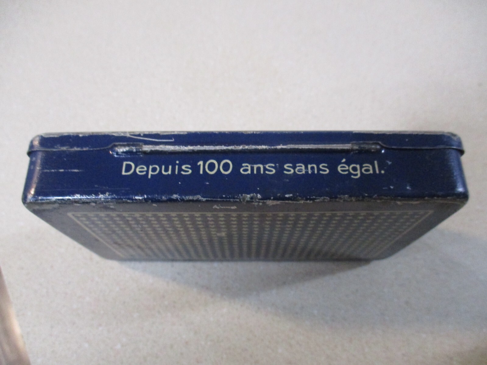 Antique Berlin German Pastilles De Bullrich medical tin box Victorian picture