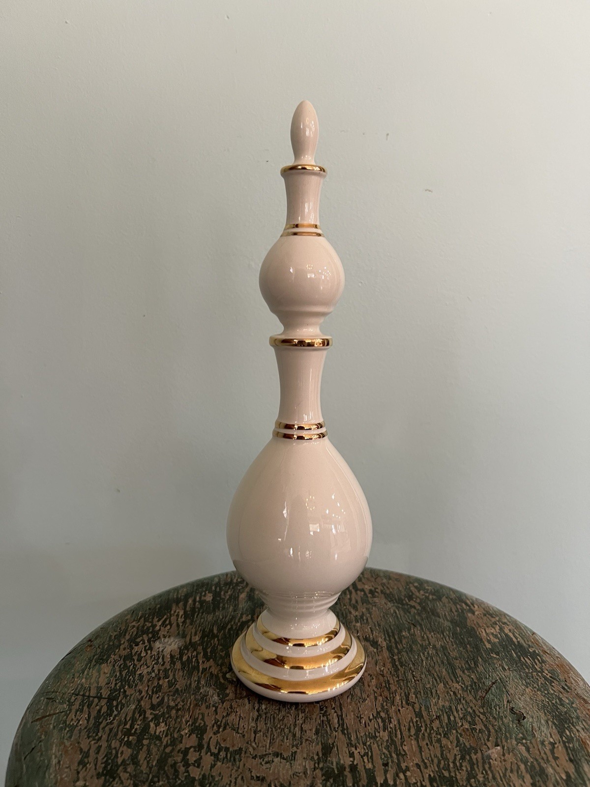 Vintage Owen-Illinois Ceramic Pharmacy Apothecary Finial. Show Globe Display.