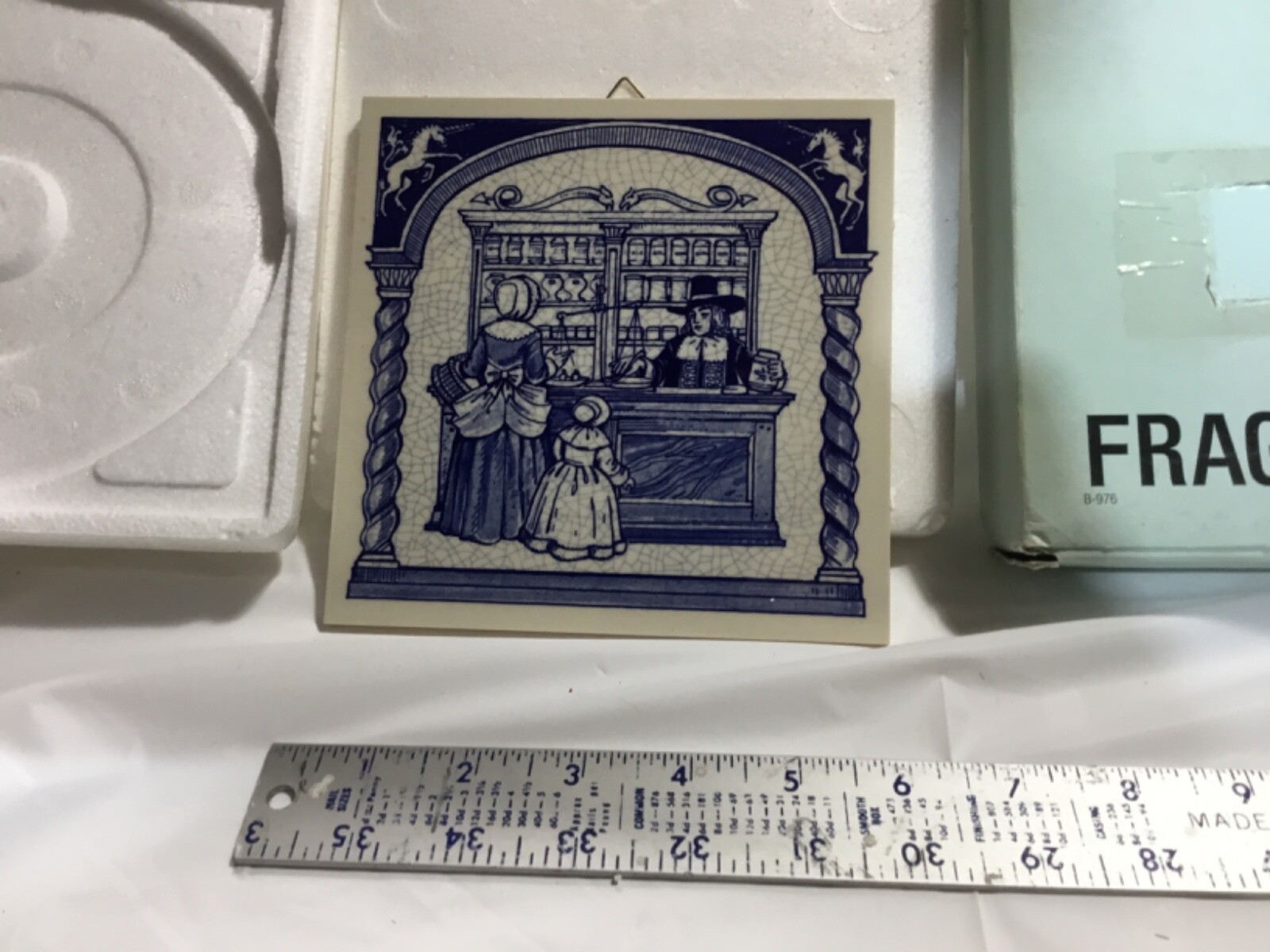 Vintage 1988 Burroughs Well replica 17th century Dutch pill tile for Pharmacists