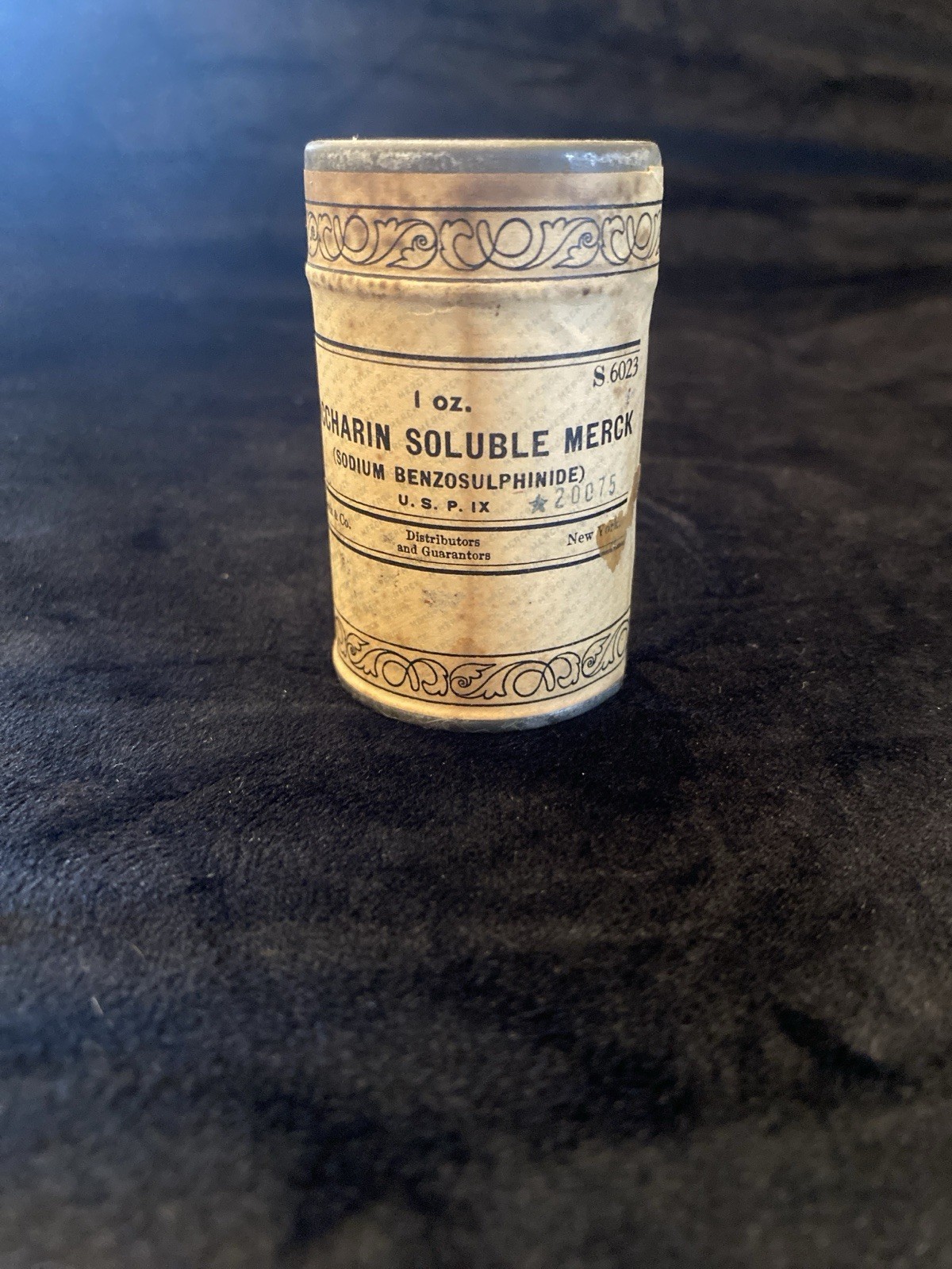 Vintage Merck & Co SODIUM BENZOSULPHINIDE Apothecary Collectable. Sealed