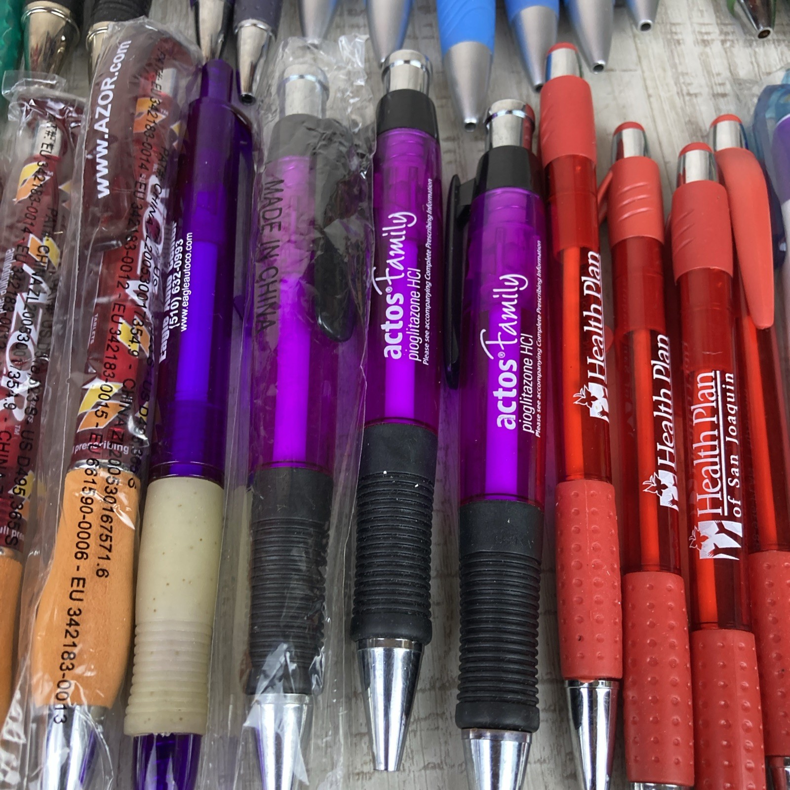 Lot of 52 Metal and Plastic Pharmaceutical Drug Rep Pens Medical Collectibles