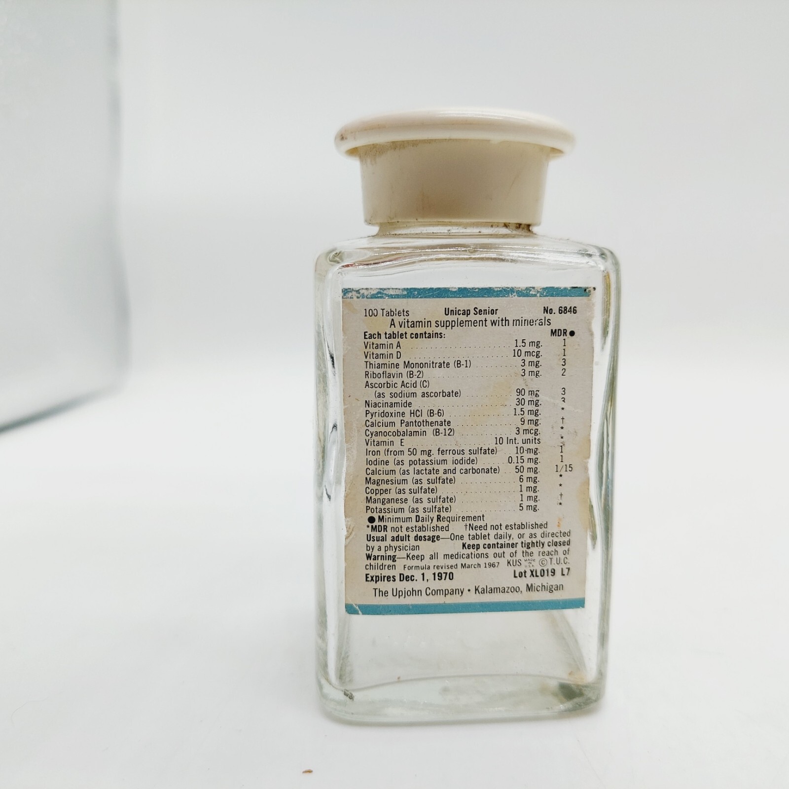 Vintage Upjohn Unicap Multivitamins Empty Bottles Collectible Jars Drug Lot Of 2